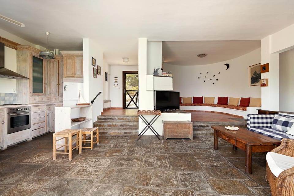 Living room, kitchen
