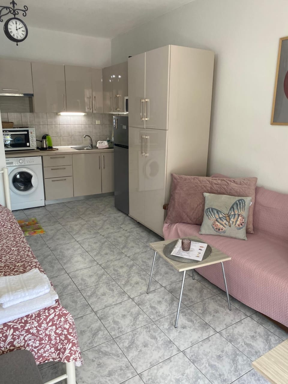 Small Beauty Studio Apartment in Kavala