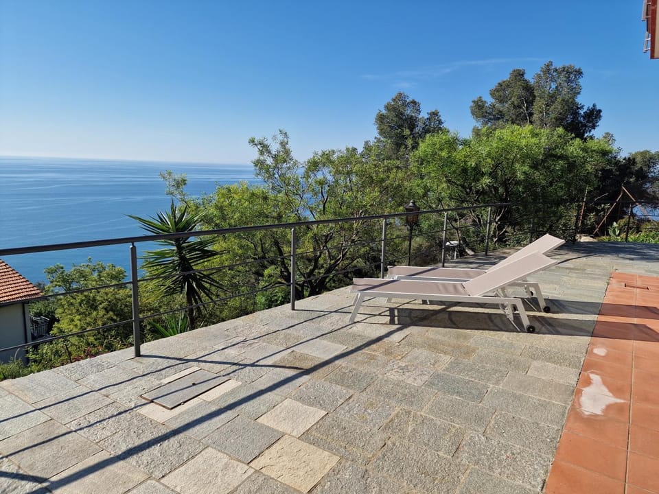 Natural landscape, View (from property/room), Balcony/Terrace, Sea view