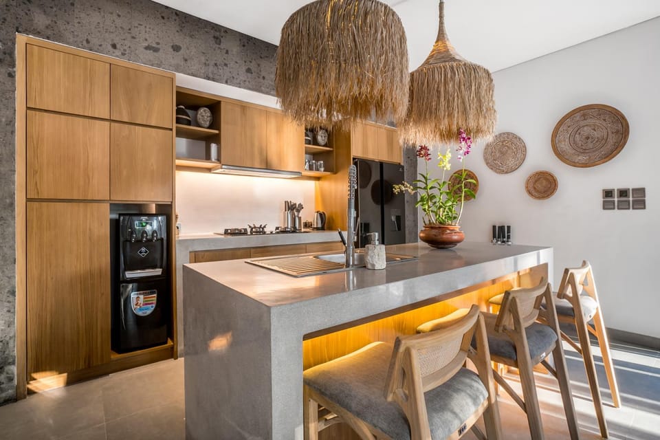 Coffee/tea facilities, Kitchen or kitchenette, Dining area, oven