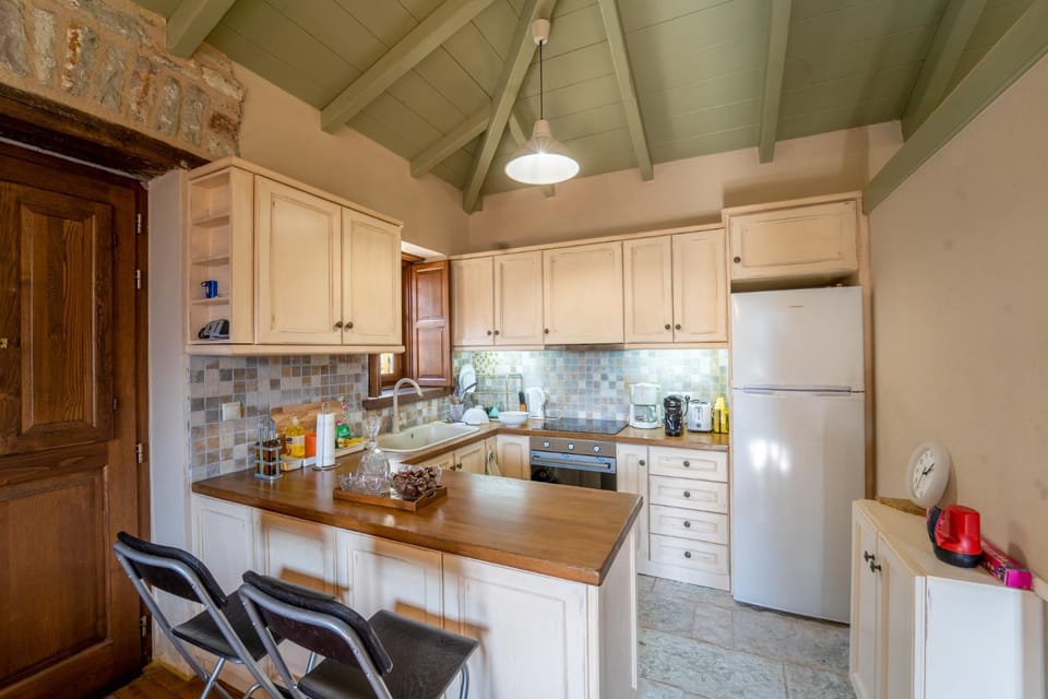 Kitchen or kitchenette, Kitchen or kitchenette, pet friendly, stove, toaster, kitchen