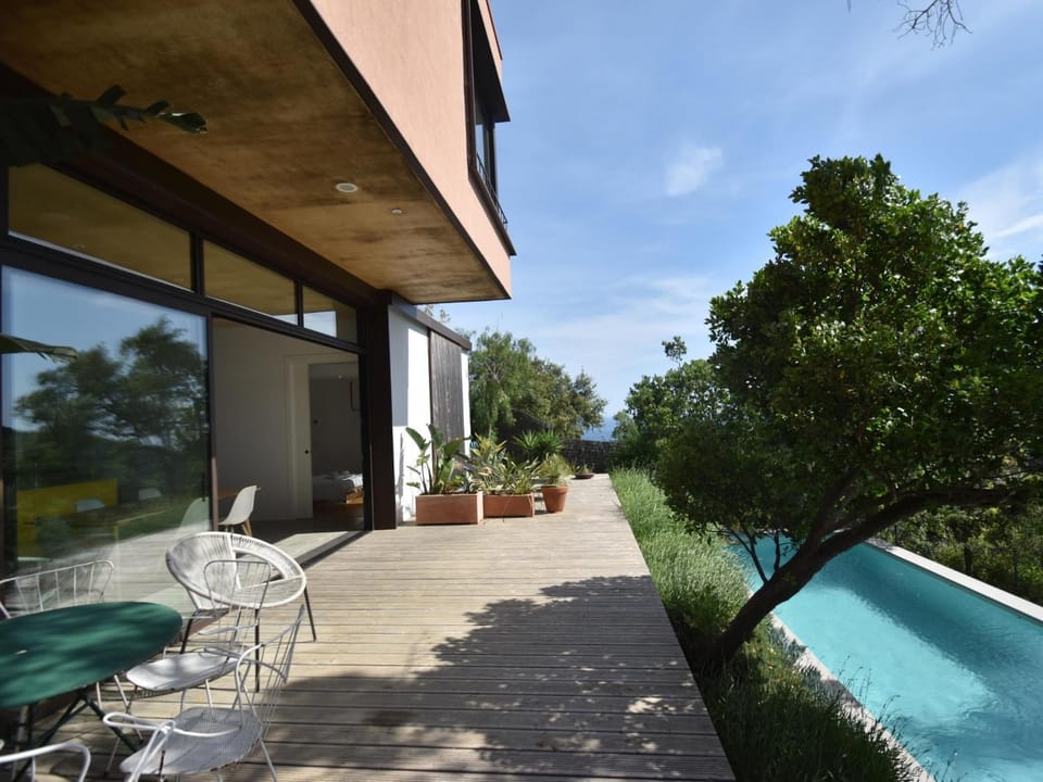 Gaia House in Baix Empordà