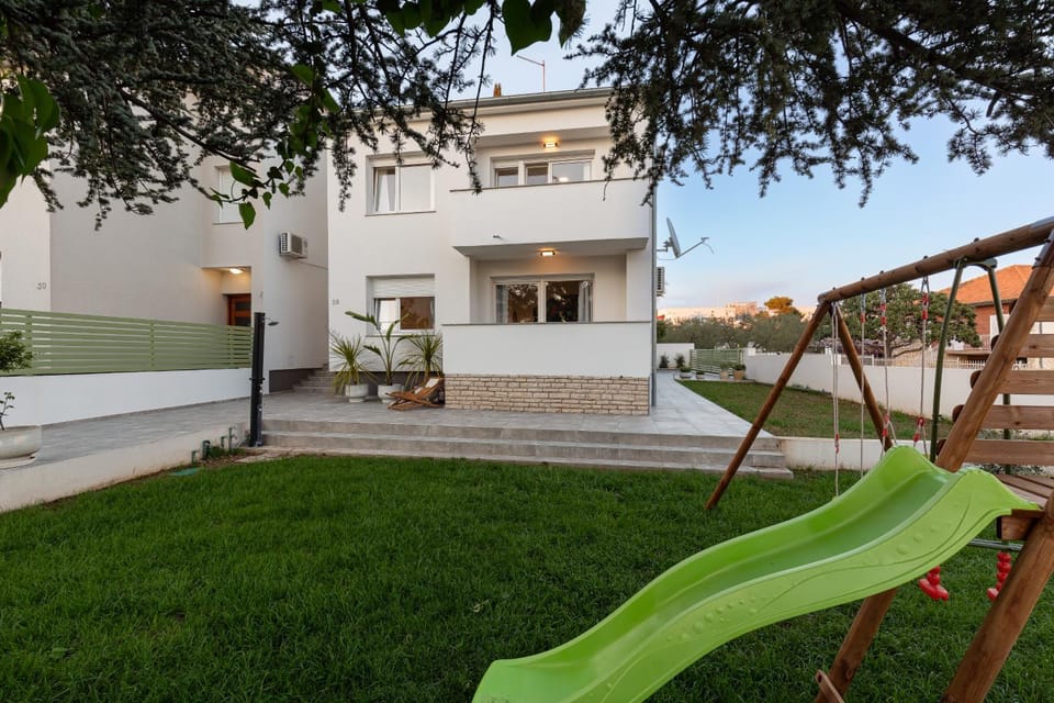 Property building, Day