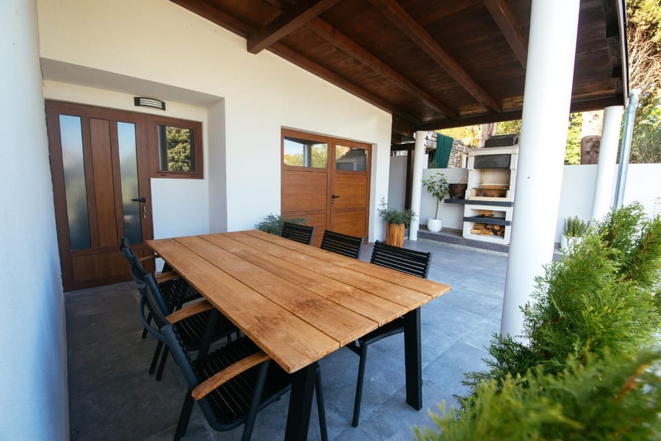 BBQ facilities, Kitchen or kitchenette
