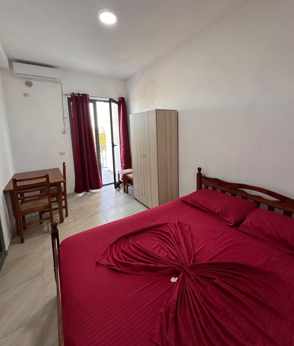 Sar Hotel, Velipojë Hotel in Montenegro