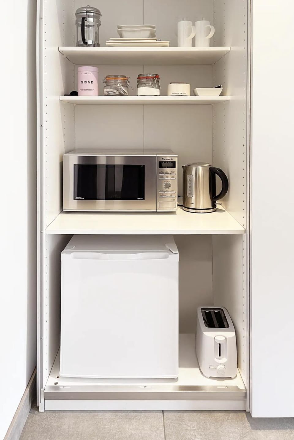 Coffee/tea facilities, Kitchen or kitchenette, minibar, toaster