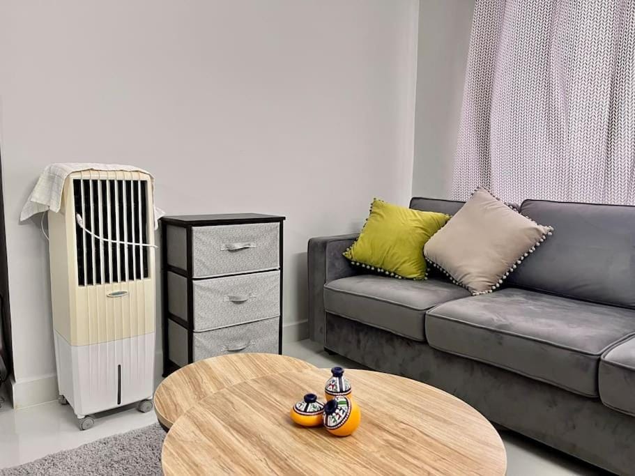 508 Airy One Bedroom Flat Apartment in Bengaluru