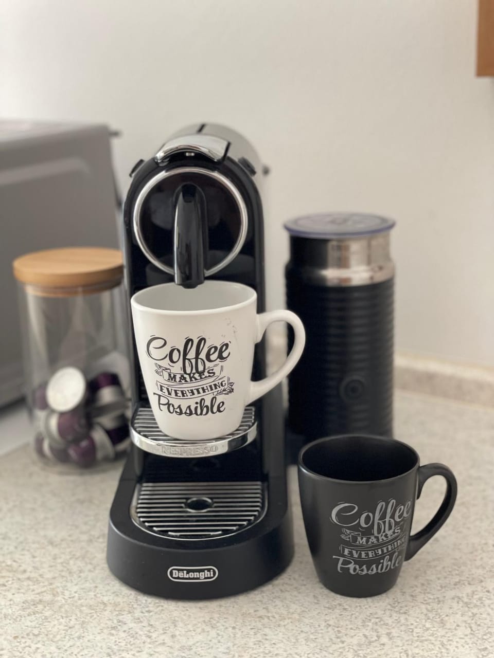 Coffee/tea facilities, Kitchen or kitchenette