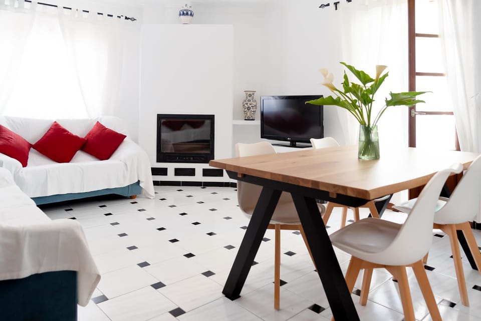 Living room, Area and facilities