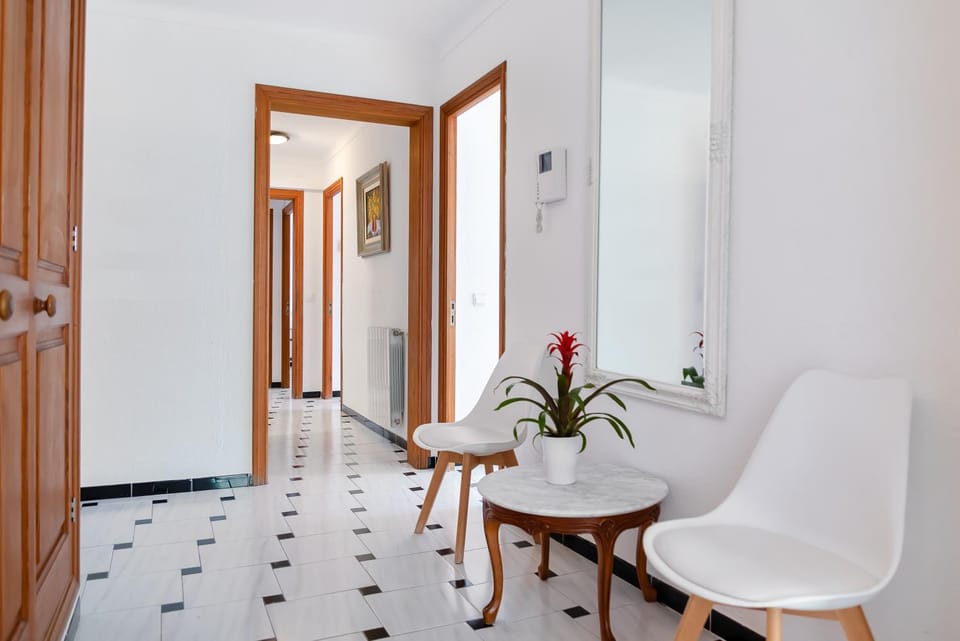 Lobby or reception, Area and facilities