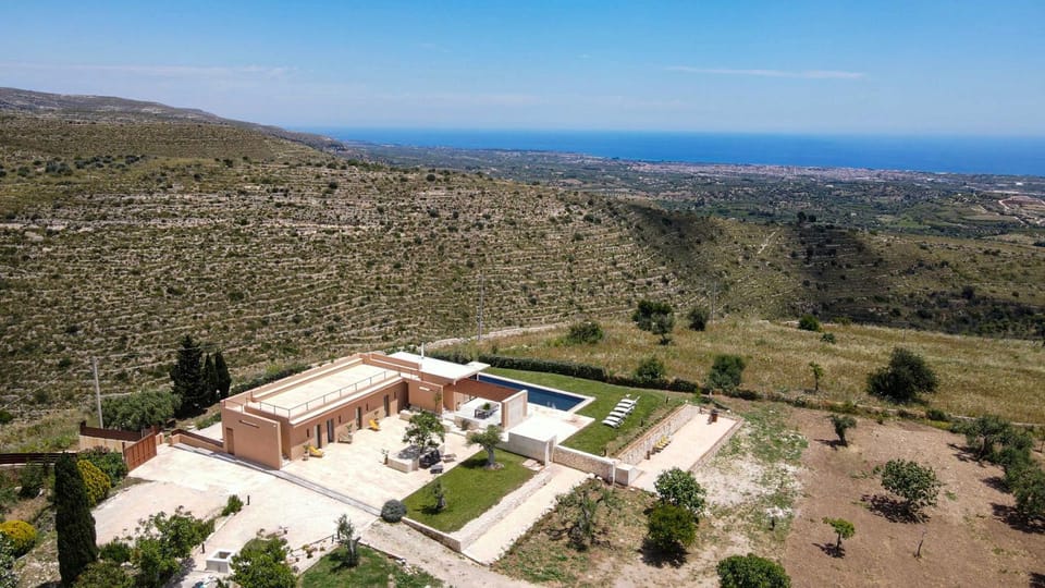 Redimeti Country House Villa in Sicily