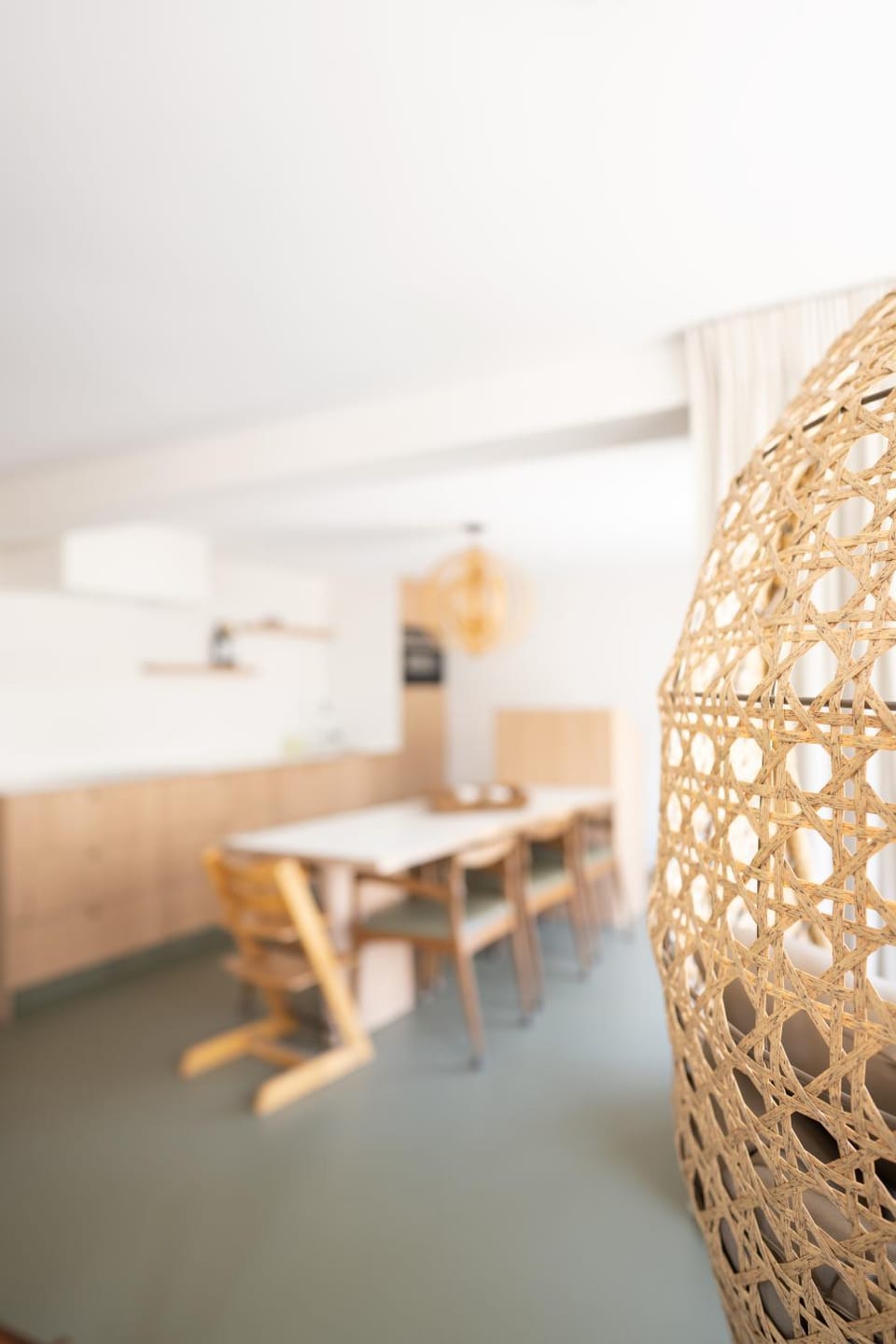 Dining area, kitchen