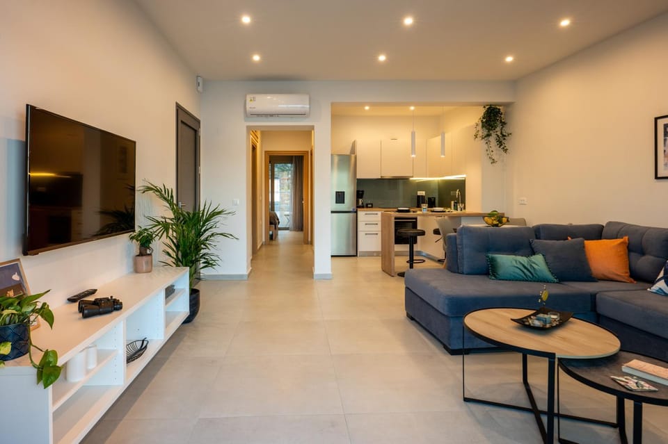 Living room, kitchen