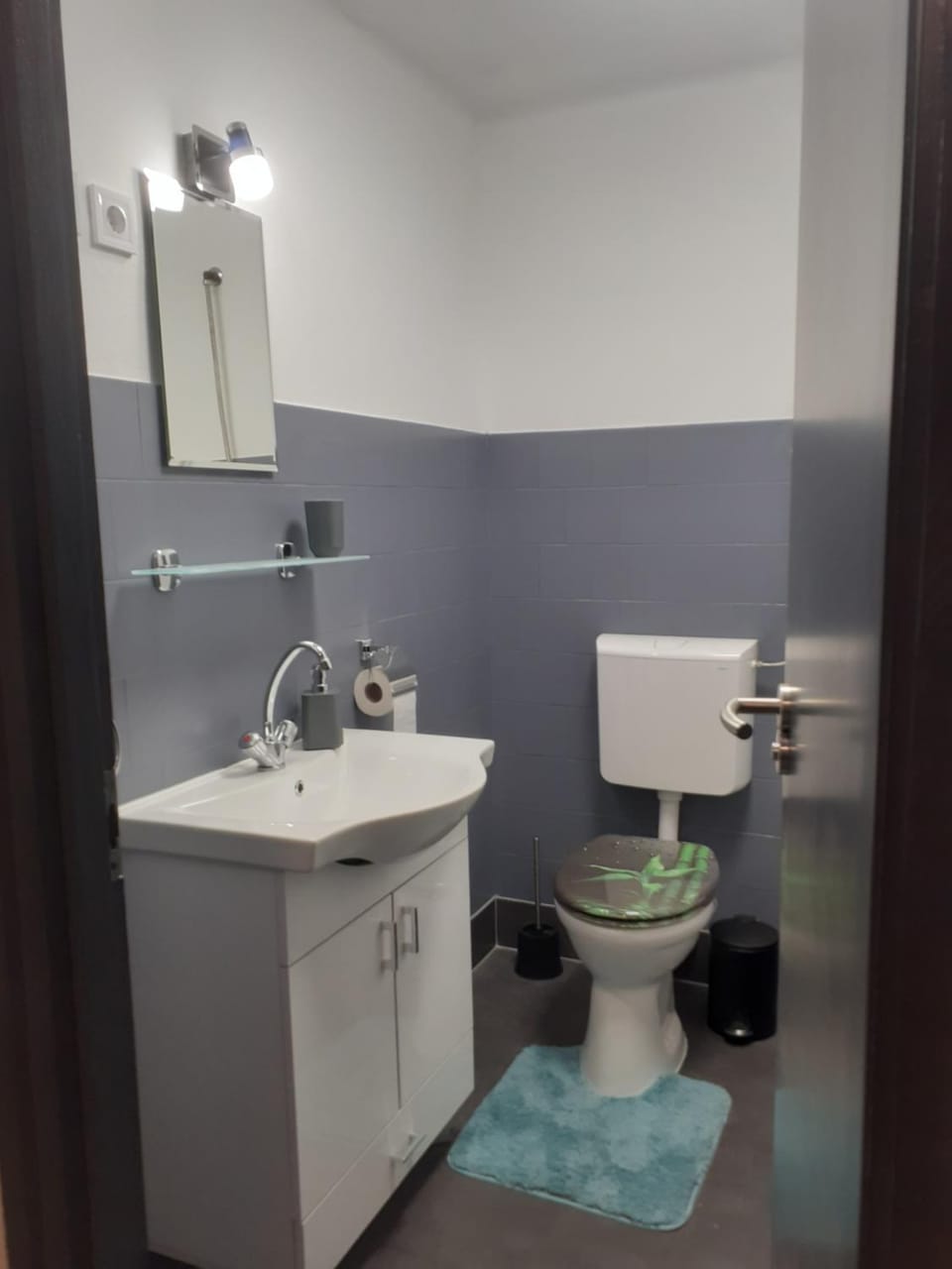 Toilet, Bathroom