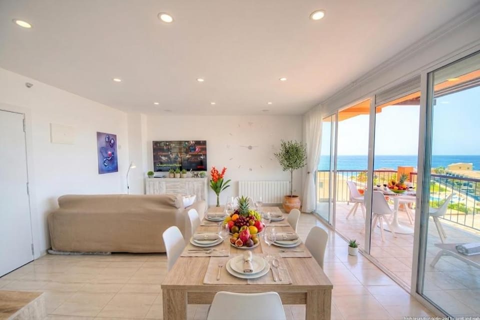Sea Point Holiday House Apartment in Abona