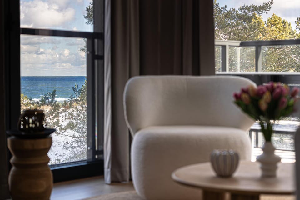 View (from property/room), Living room, Seating area, Sea view