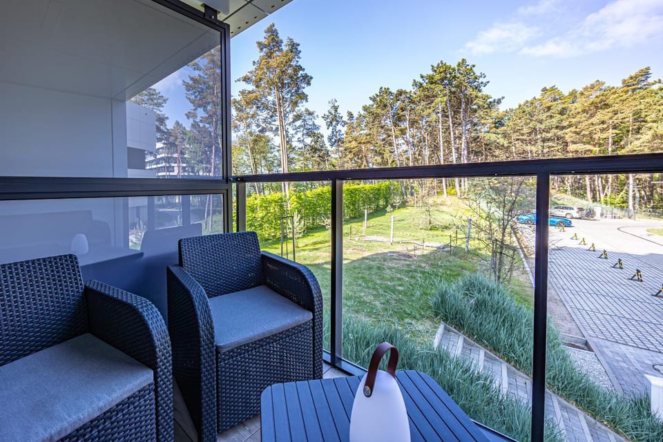 Day, View (from property/room), Balcony/Terrace, Living room, Seating area, Garden view