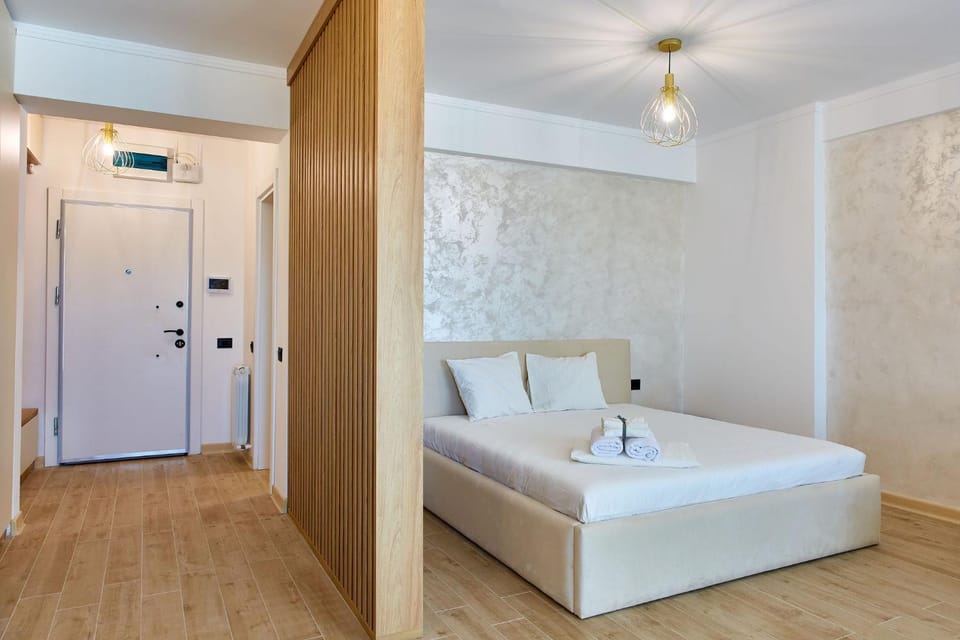 Bed, Photo of the whole room, Bedroom, towels, wardrobe