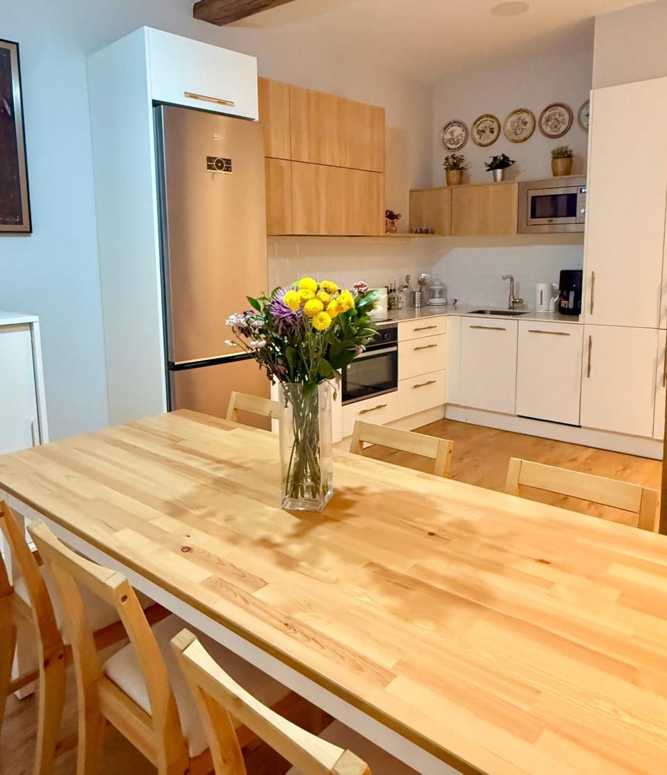 Habitación en apartamento con zonas comunes compartida H1 Vacation rental in Bilbao