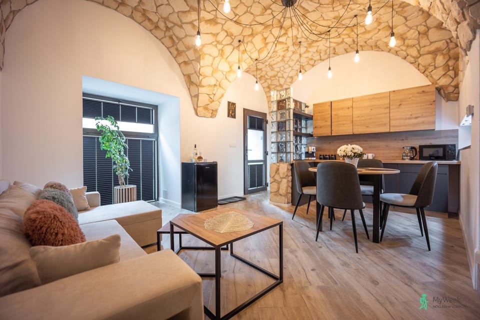 Apartament Pod Ratuszem I Apartment in Lower Silesian Voivodeship