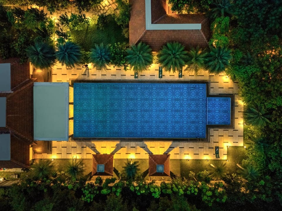 Pool view, Swimming pool