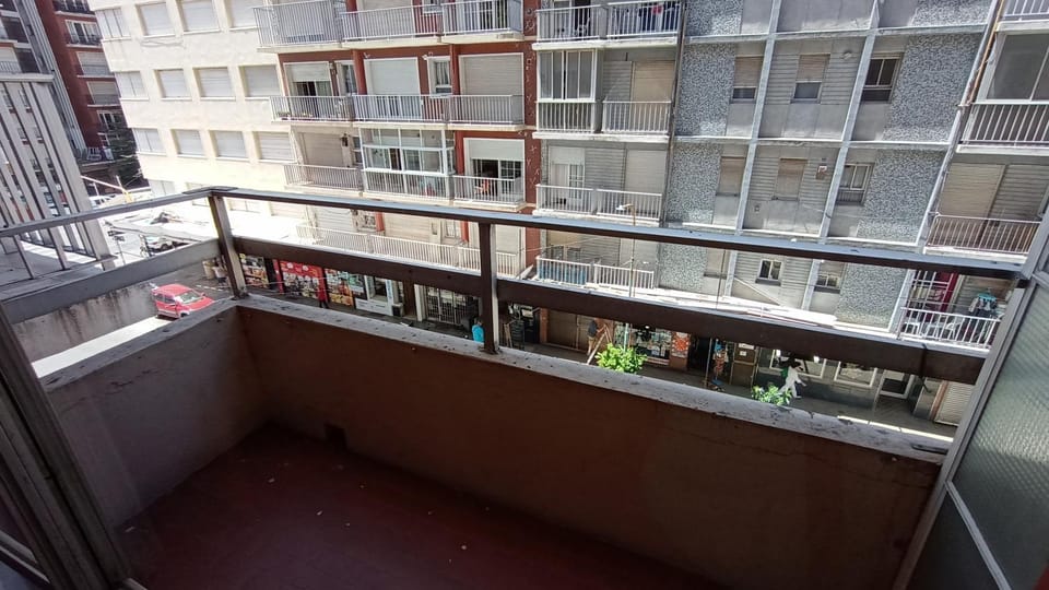 View (from property/room), Balcony/Terrace, City view