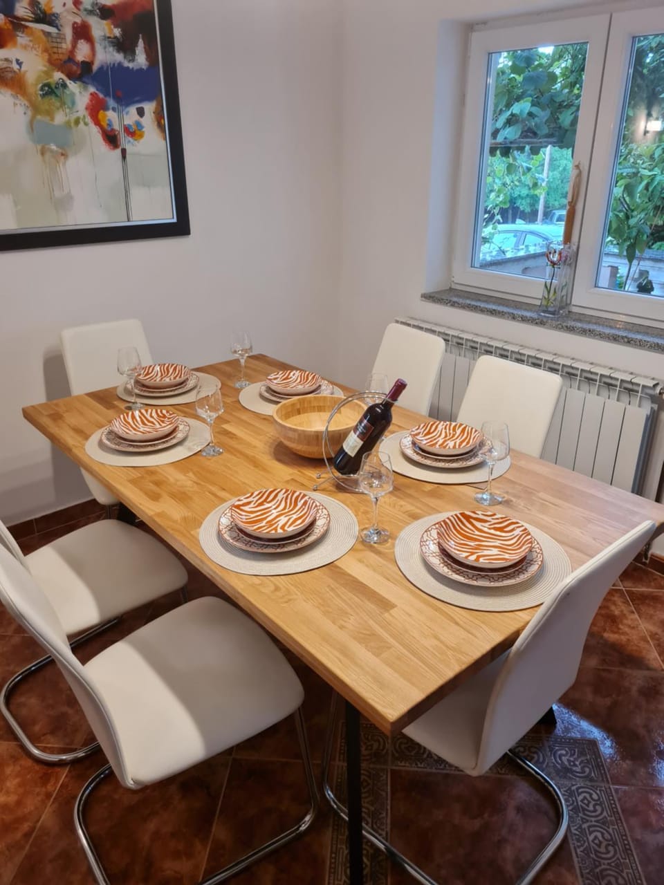 Food and drinks, Dining area