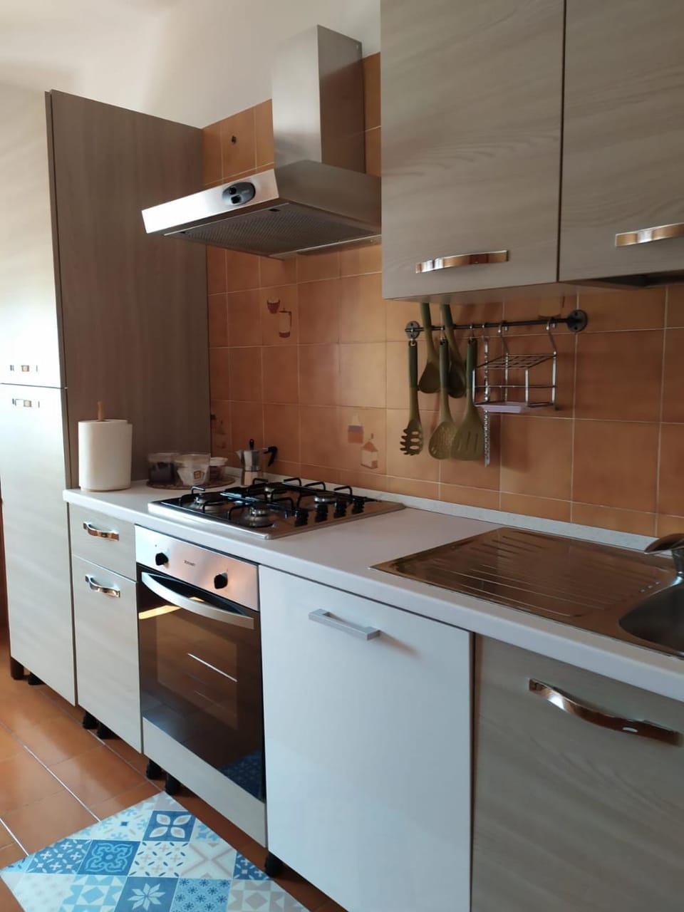 Kitchen or kitchenette, Breakfast