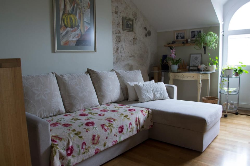 Balcony/Terrace, Kitchen or kitchenette, Living room, Photo of the whole room, Seating area