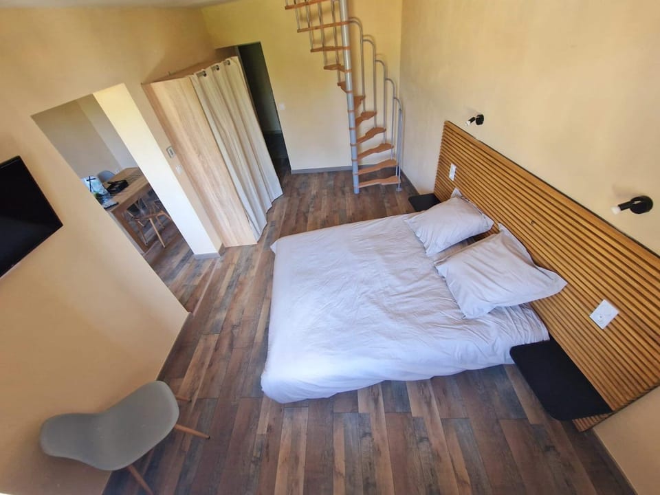 Bed, Bedroom, wardrobe
