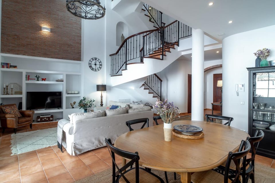 Communal lounge/ TV room, Living room