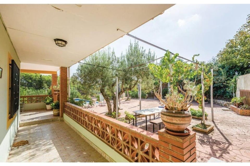 Ca l'Antoni House in Alt Penedès