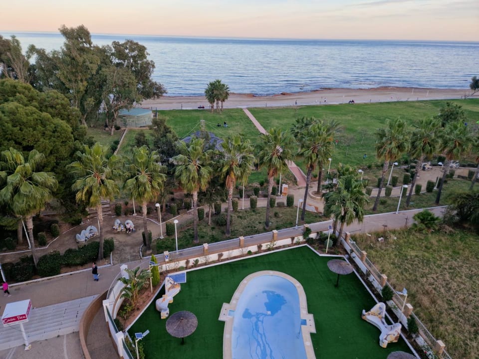 Nearby landmark, Spring, Day, Natural landscape, Bird's eye view, Garden, Beach, Garden view, Pool view, Sea view, Swimming pool, Open Air Bath, Public Bath
