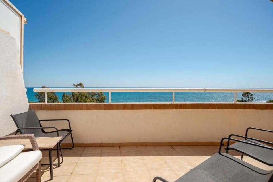 Bird's eye view, Garden view, River view, Sea view