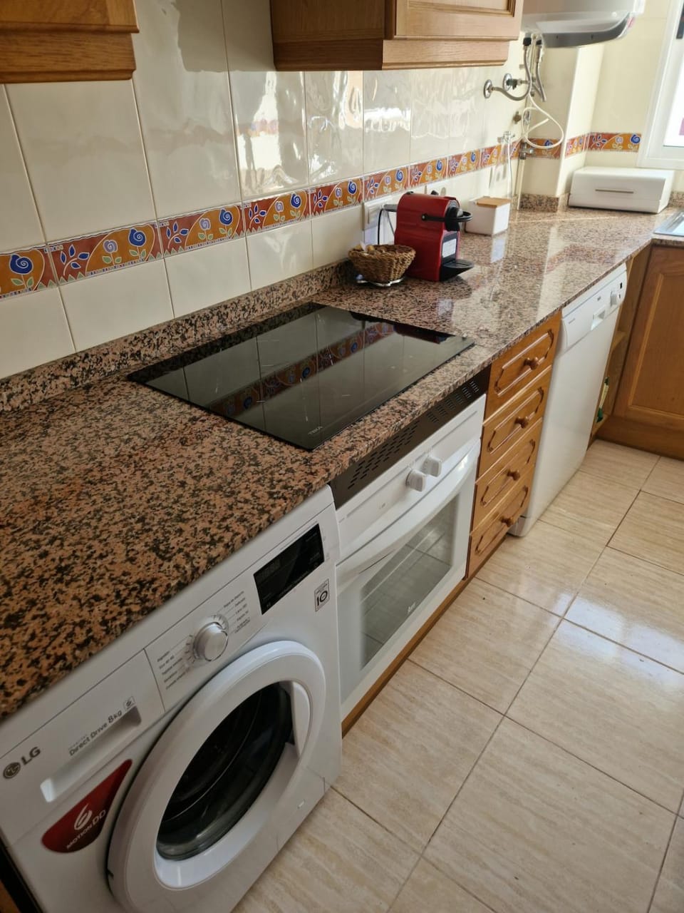 Kitchen or kitchenette, dishwasher, pet friendly, stove, washing machine
