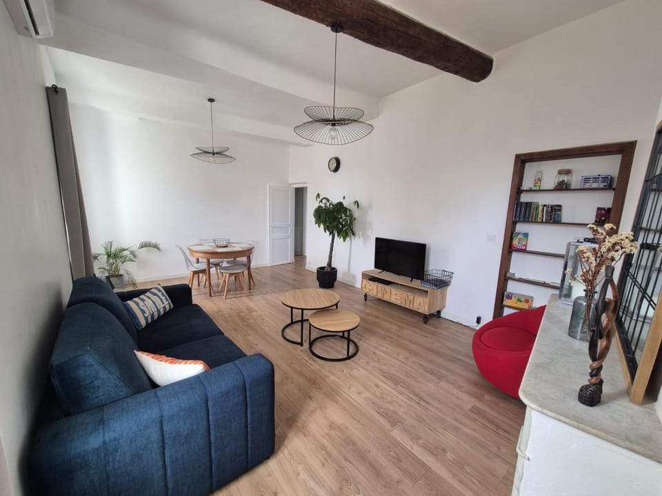 En plein coeur de Pélissanne - 55 m2 rénovés - Avec Parking Apartment in Provence-Alpes-Côte d'Azur