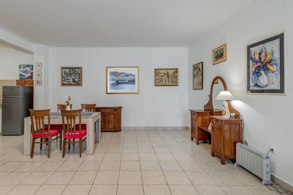 Beachfront apartment Drazen with patio & parking Apartment in Split