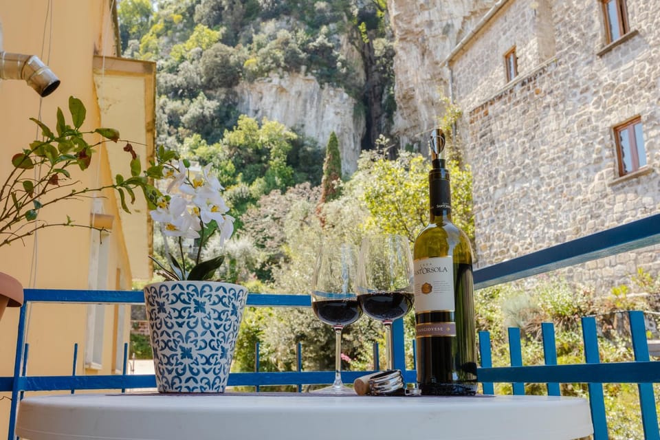 View (from property/room), Balcony/Terrace, Food and drinks, Dining area