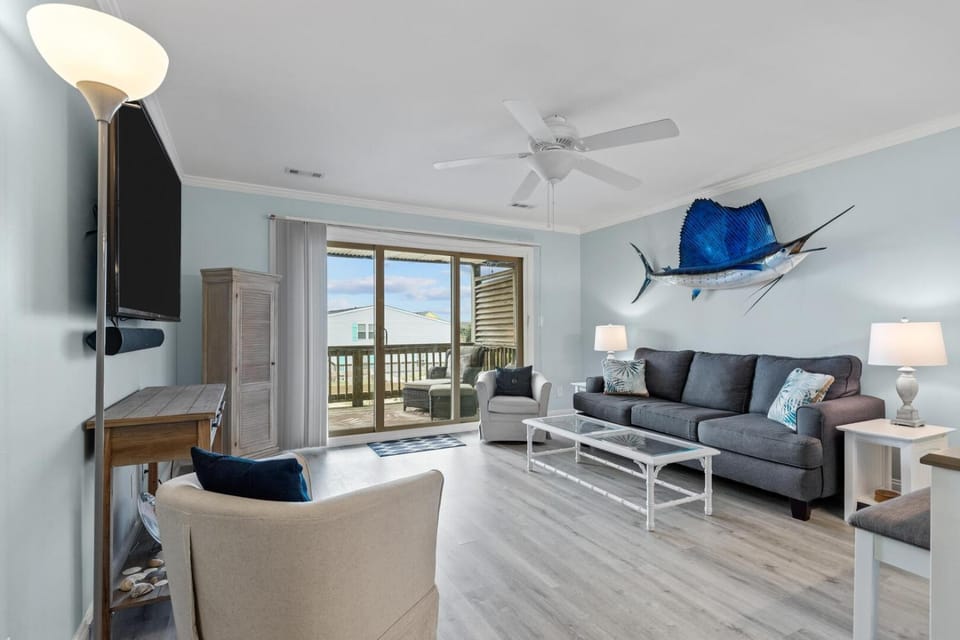 Barefoot Ventures townhouse Apartment in Atlantic Beach