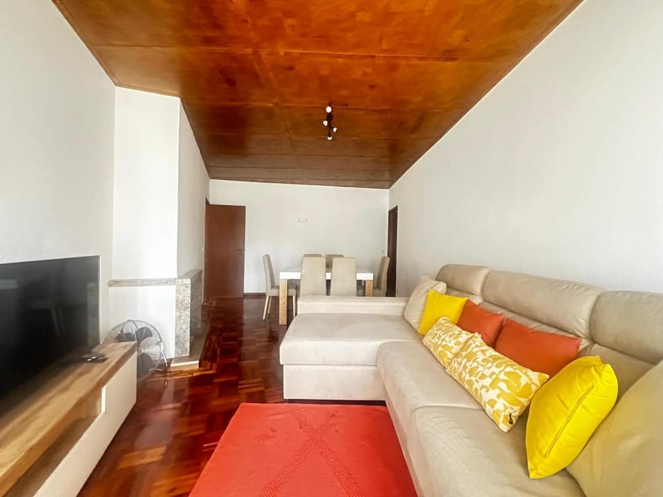 Communal lounge/ TV room, TV and multimedia, Living room, Seating area
