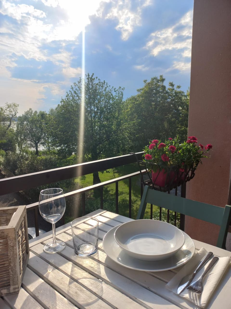 Balcony/Terrace, Garden view, Lake view