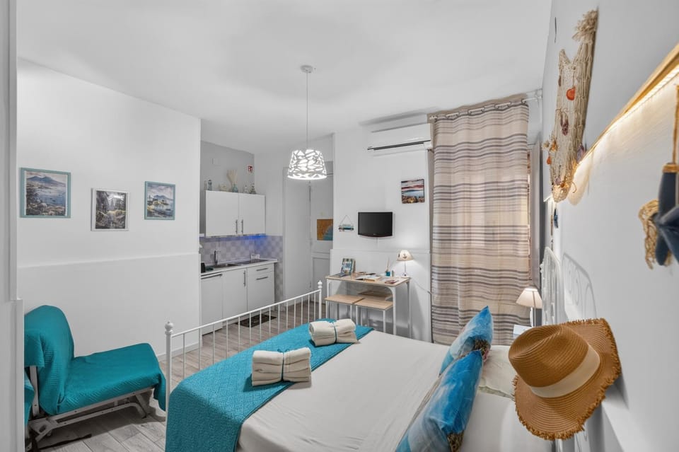 Piccola Partenope Apartment in Naples