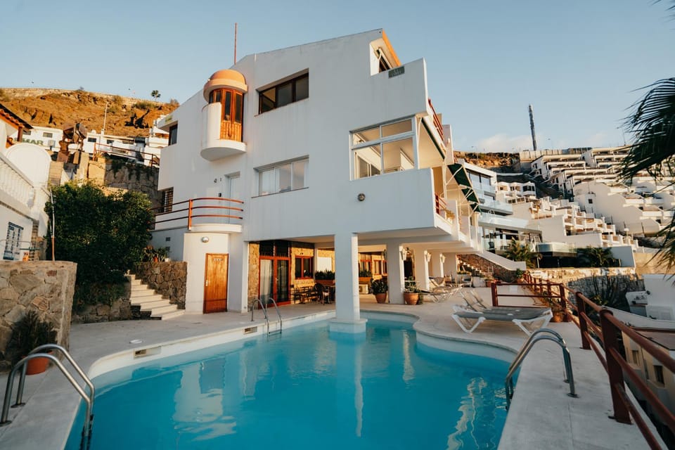 Property building, Swimming pool