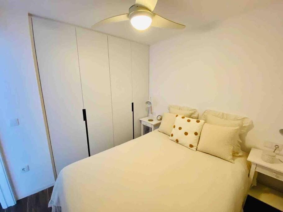 Apartamento al lado del Mar. Recién reformado. Apartment in Peniscola