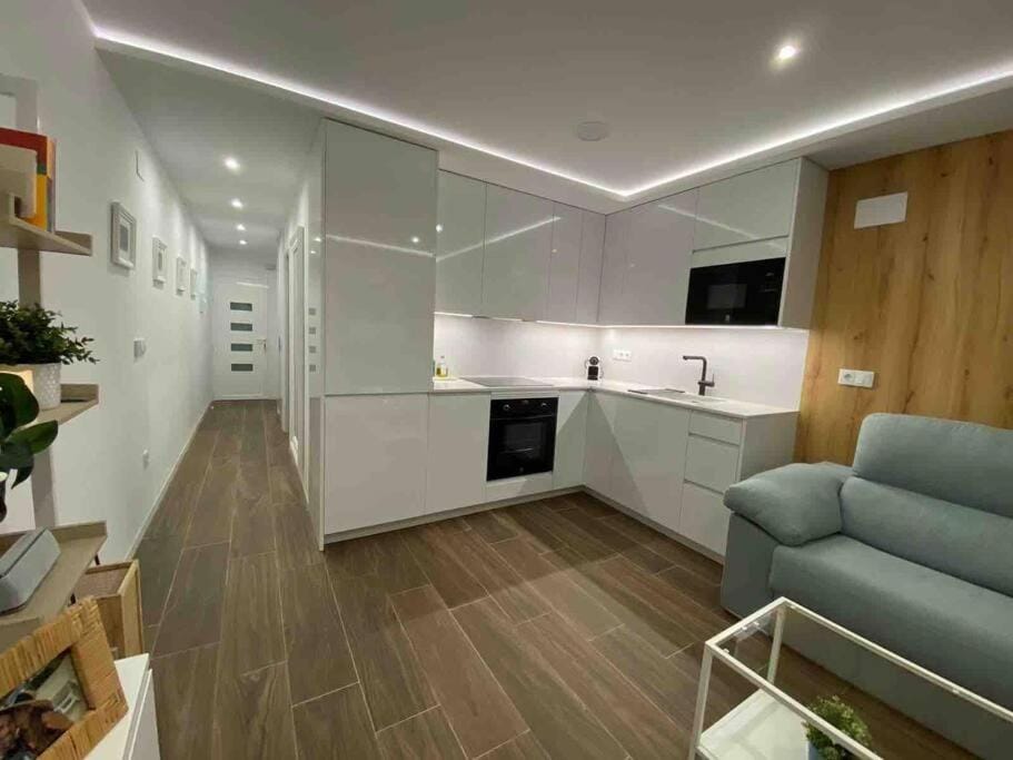 Apartamento al lado del Mar. Recién reformado. Apartment in Peniscola