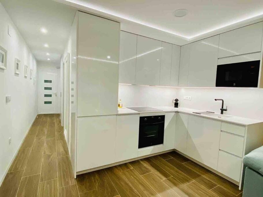 Apartamento al lado del Mar. Recién reformado. Apartment in Peniscola