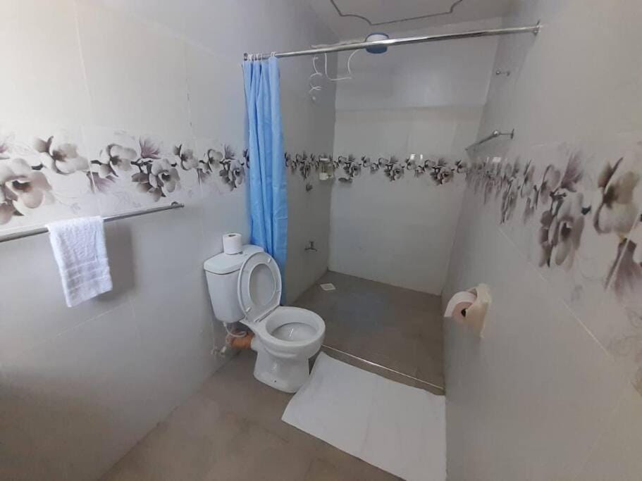 Gamtoos House:Lovely 3 Bedroom House Apartment in Kenya