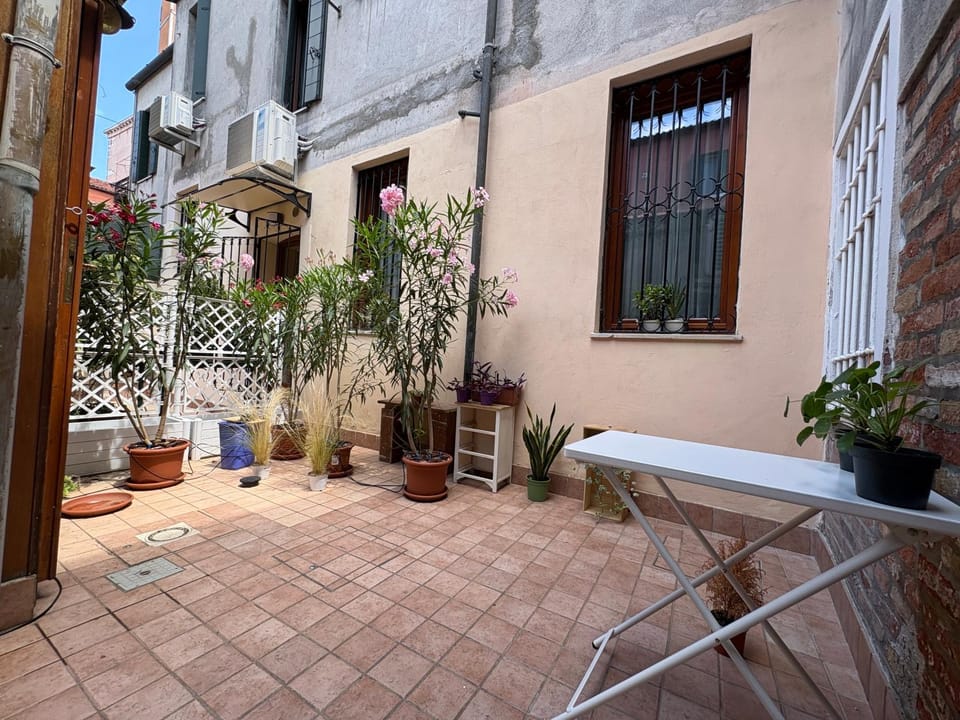 Garden, Garden view
