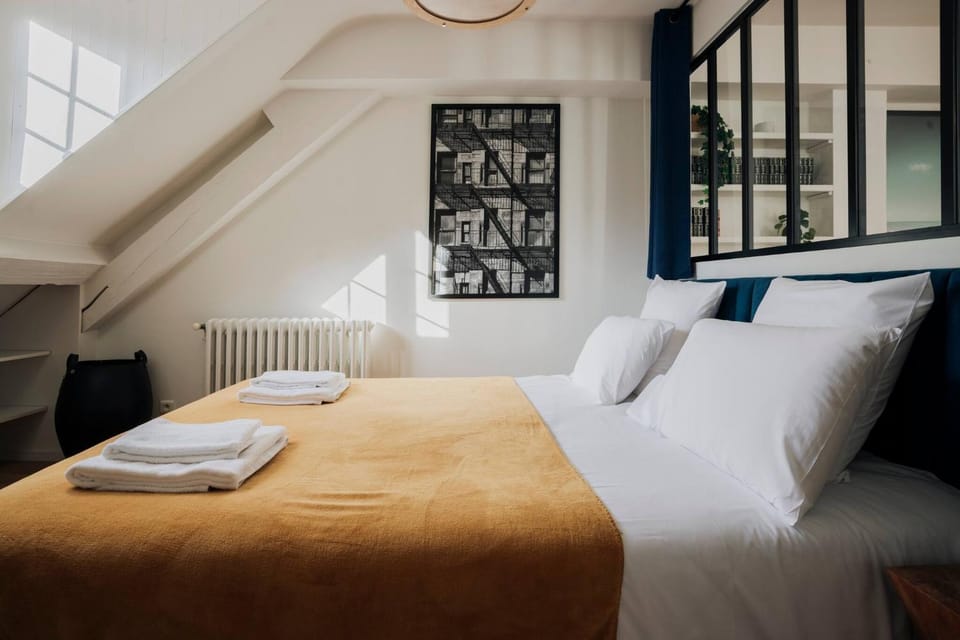 Bed, Bedroom