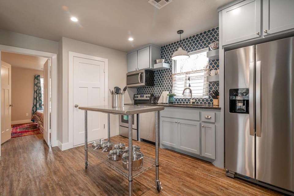 Plaza Pad II-Near Plaza District Apartment in Oklahoma City